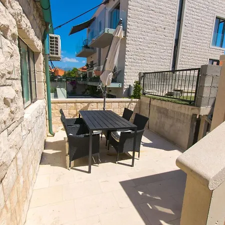 Apartment Centar Postira Exterior photo