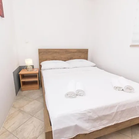 Apartment Centar Postira Exterior photo